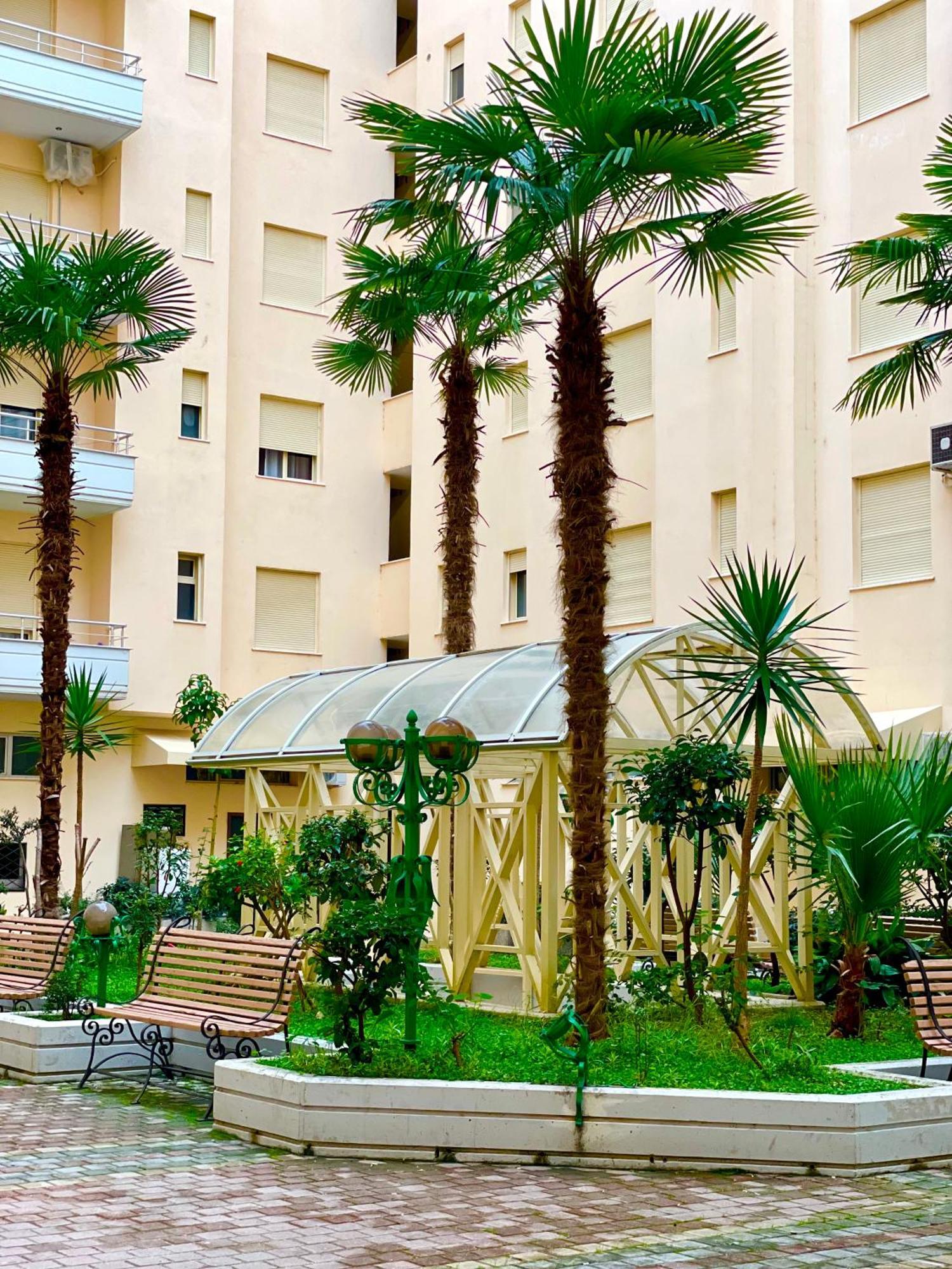 Apartament Seaside Stay-private Parking-prime Location Wlora