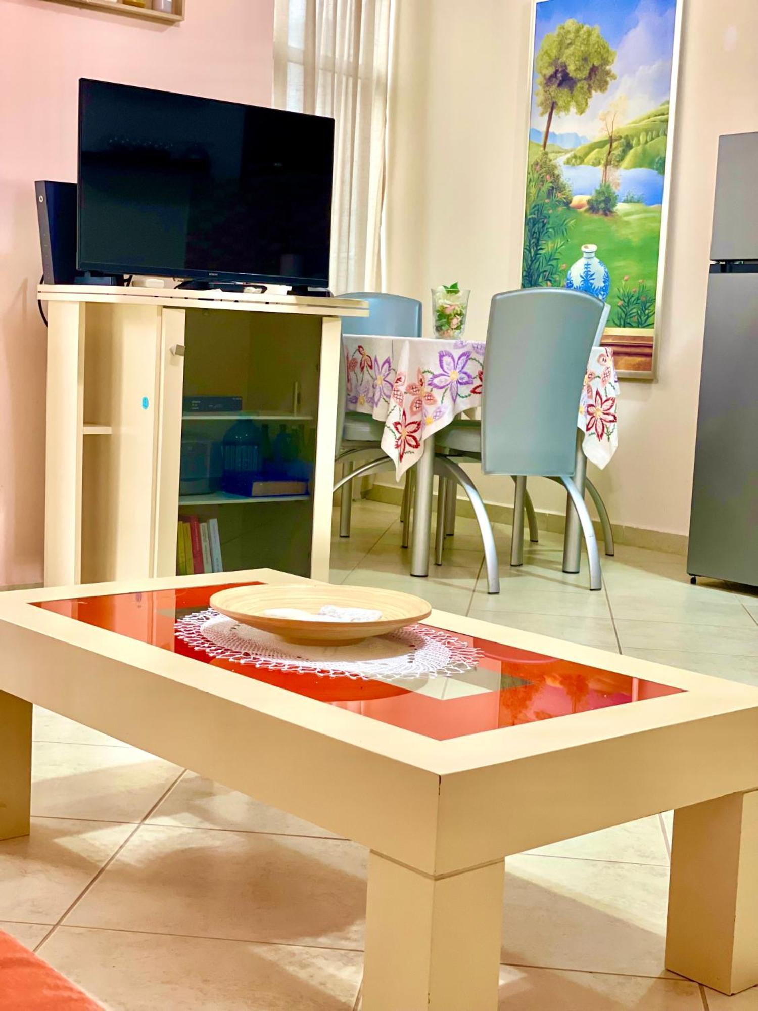 Seaside Stay-private Parking-prime Location